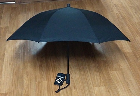 우산 펴짐.jpg